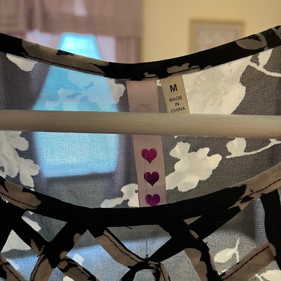 Black and white dress ❤️❤️❤️ size medium - Picture 5 of 5